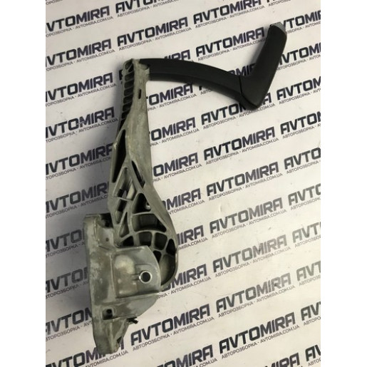 Ручник Ford Focus 3 2011-2017 BV612780FA3ZHE